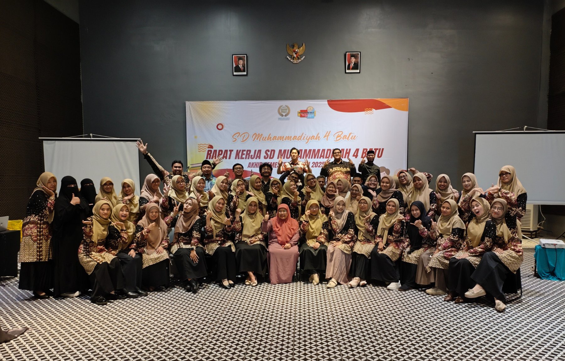 Bersama Menjadi Lebih Baik